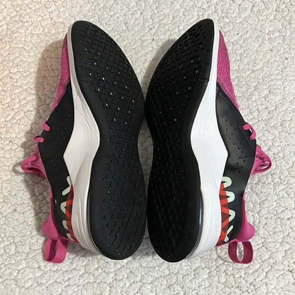 Pre Owned NIKE Air Max Bella Woman's Shoes size 6 - Picture 7 of 10